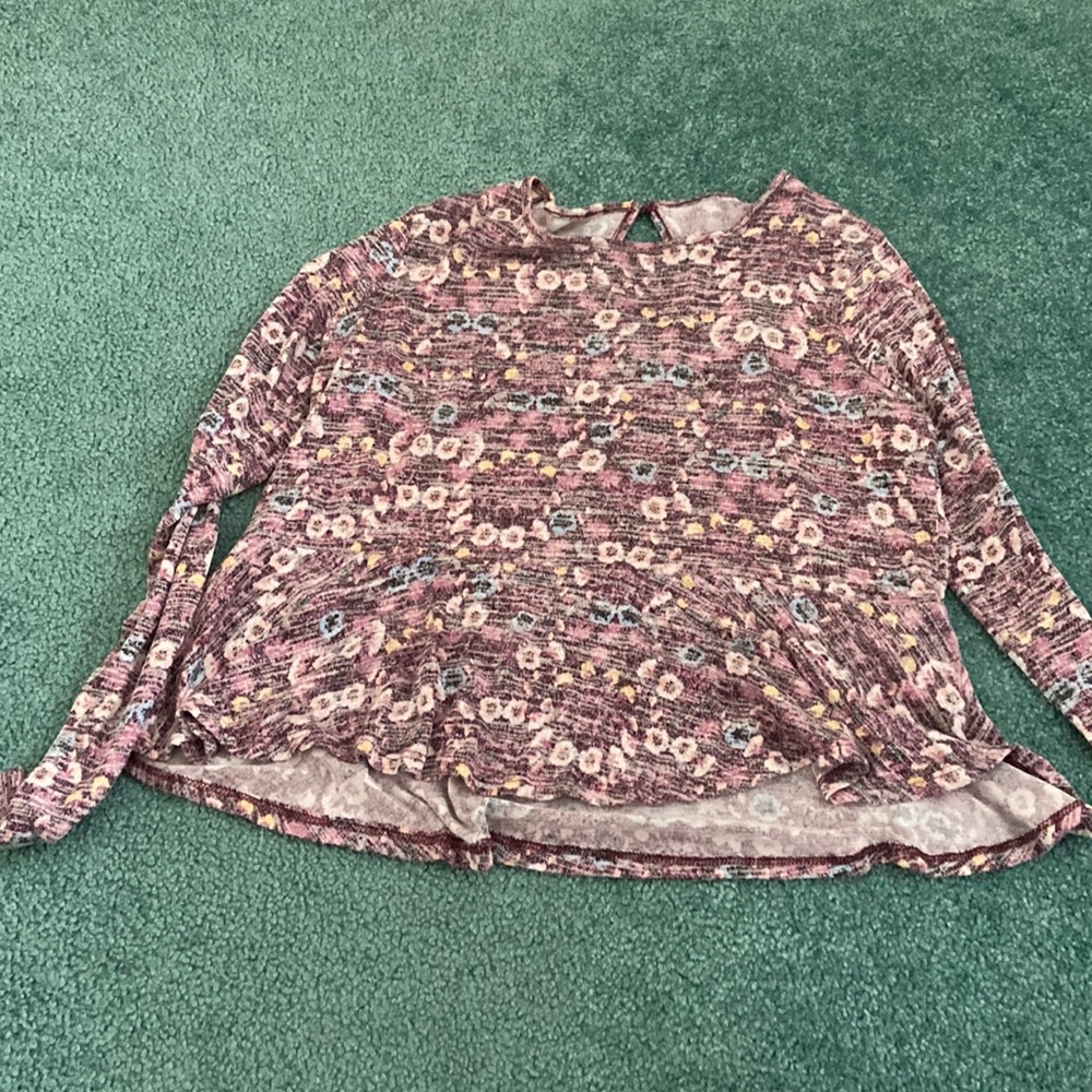 Pink floral top, long sleeve cropped